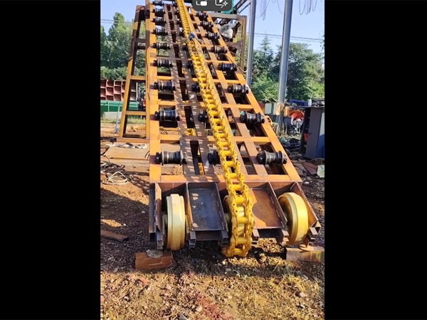 挖機鏈條（tiáo）提升機